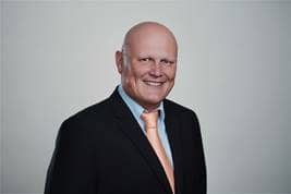 Kopfschuss von Marcel Rodiek