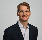 Headshot of Henrik Bjornstad