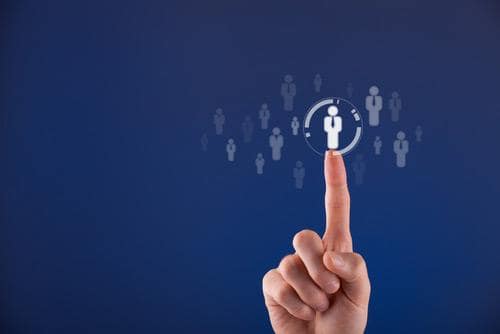 How to use social media to recruit employees