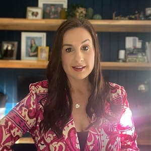 Headshot of Keeley Smitch, a self-employed mum of two