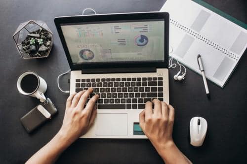 Should I become a contractor?