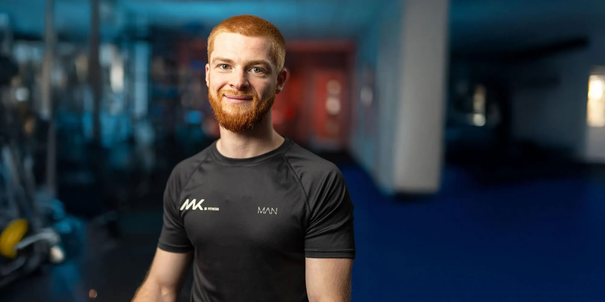 Personal trainer in gym